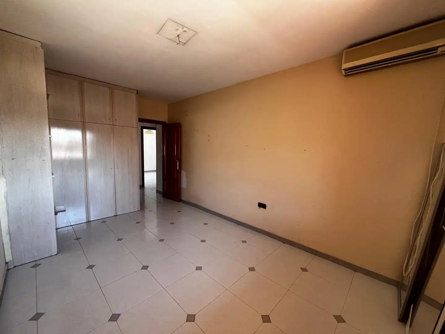 Flat for sale in Murcia  with Air Conditioner, Terrace and Furnished