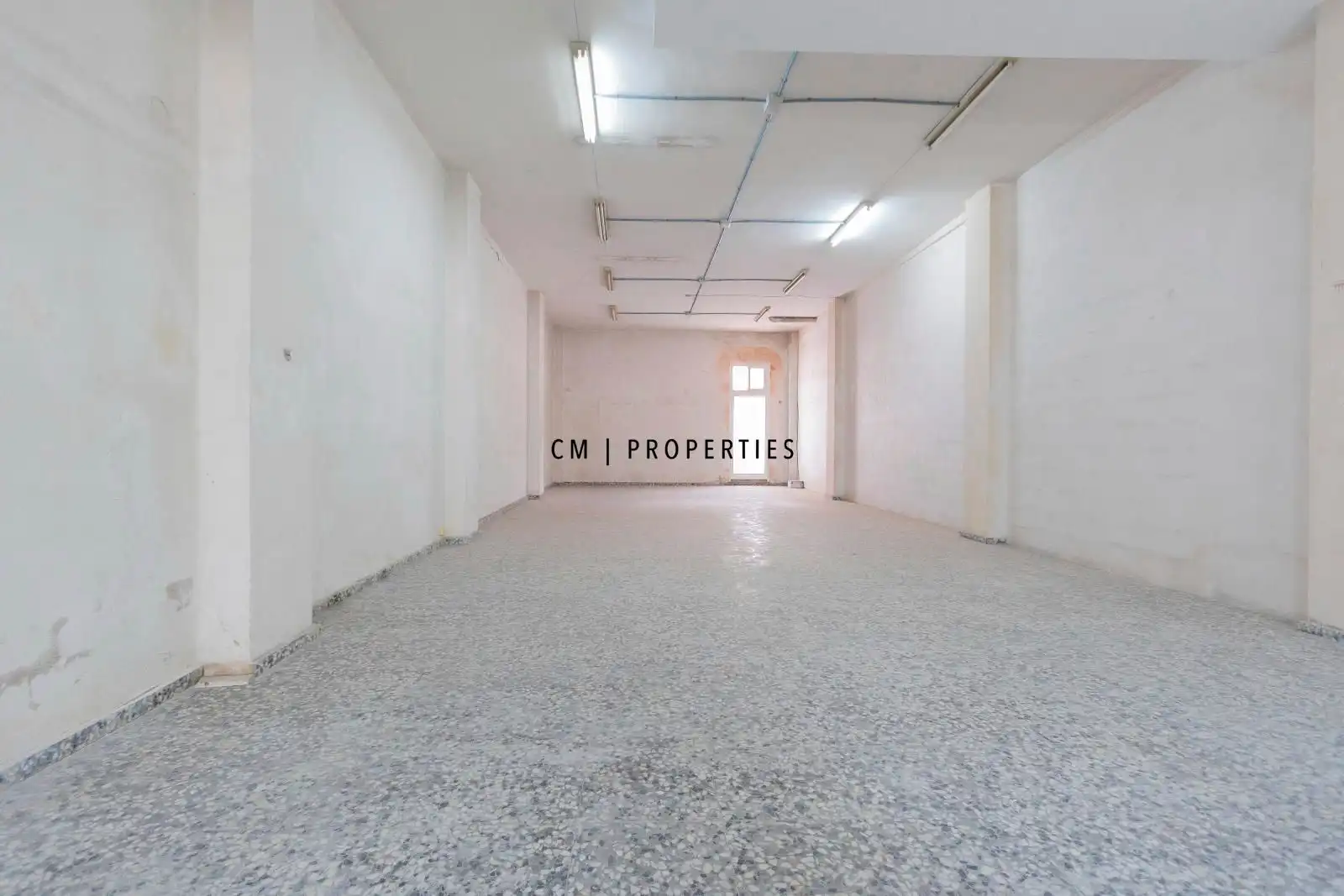 Business premises for sale in Juan Llorens, imagen 13
