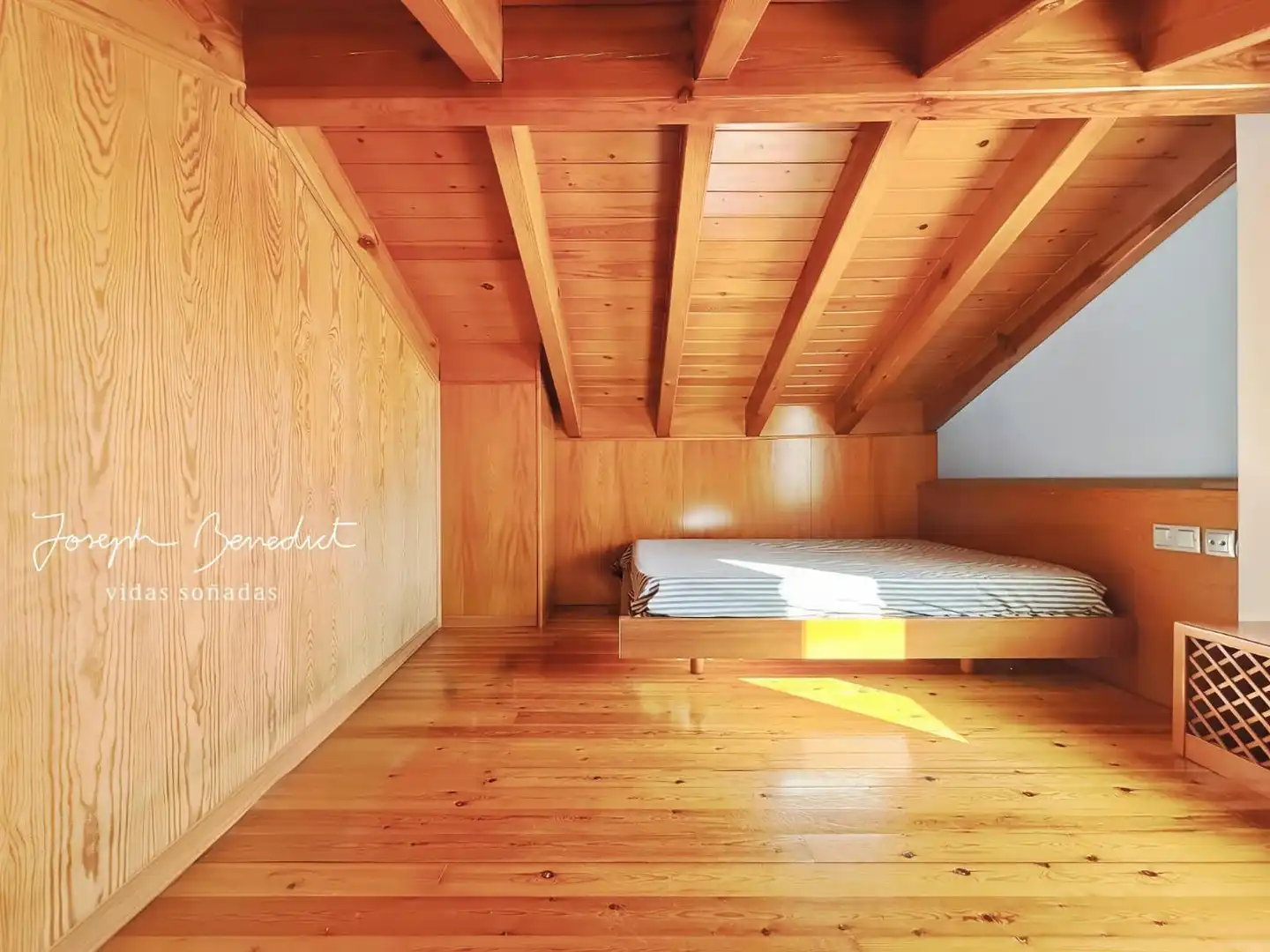 Habitación de Casa o chalet en venta en Castelldefels con Aire acondicionado, Calefacción y Jardín privado