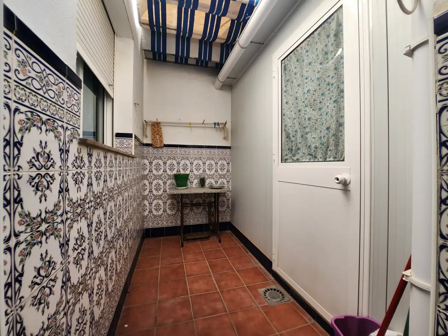 Küche von Einfamilien-Reihenhaus zum Verkauf in Alcalá de Guadaira mit Klimaanlage, Terrasse und Abstellraum