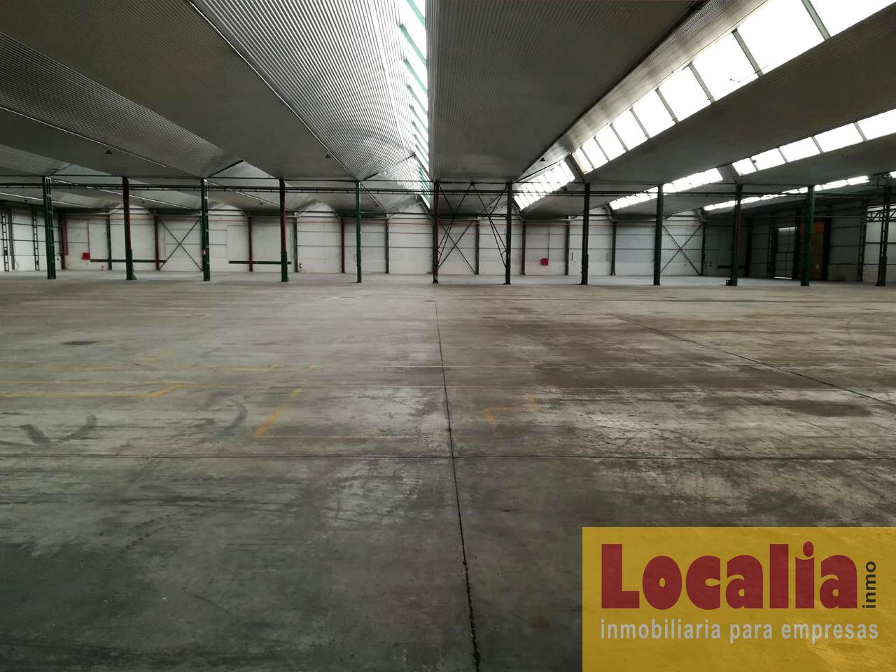 Industrial buildings to rent in Reocín
