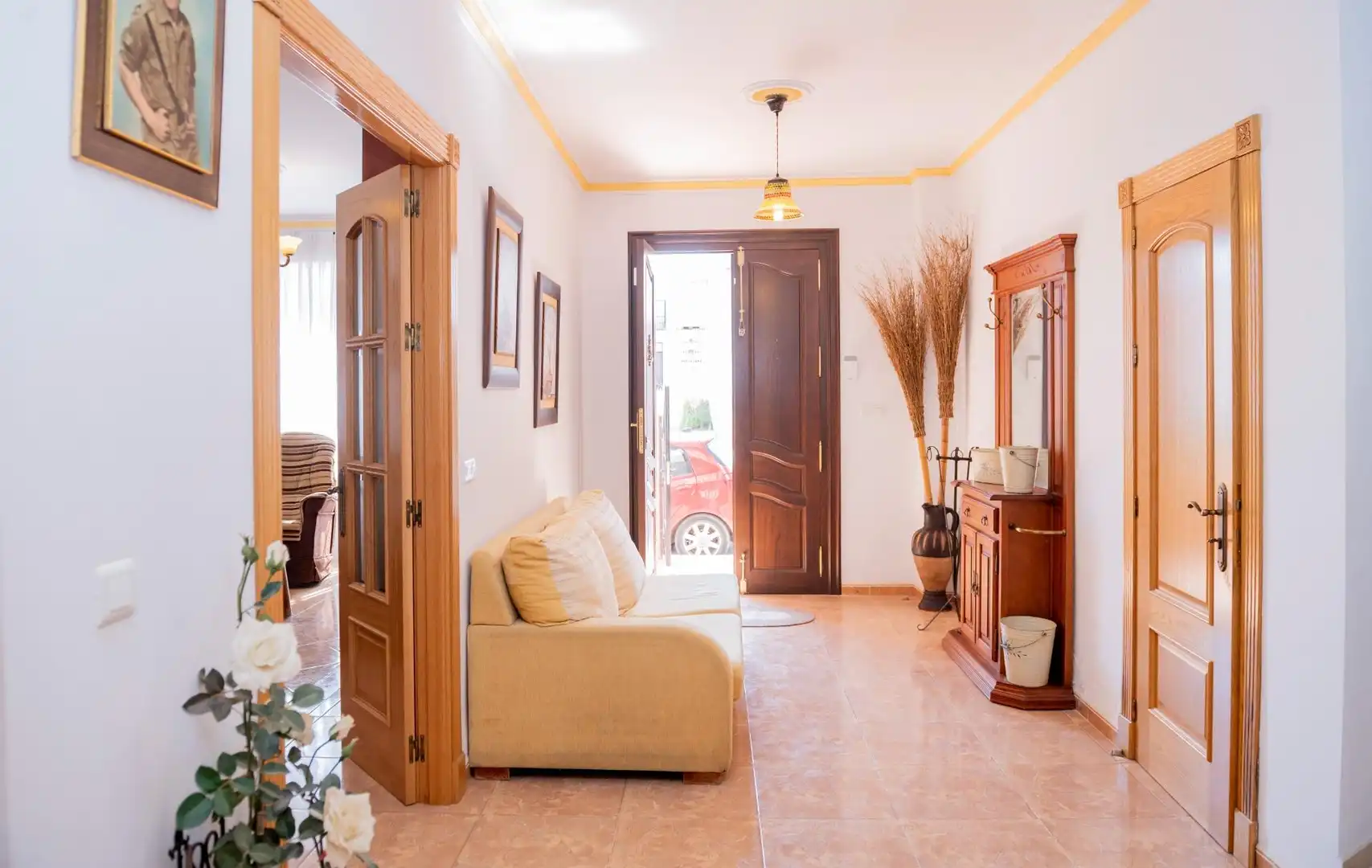 Houses for sale in Cuevas Bajas  with Air Conditioner, Terrace and Storage room