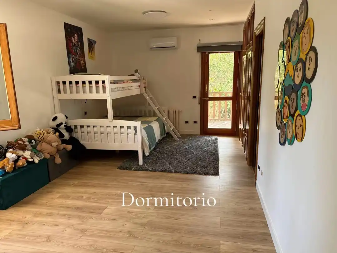 Habitación de Casa o chalet en venta en Las Rozas de Madrid con Aire acondicionado, Calefacción y Jardín privado