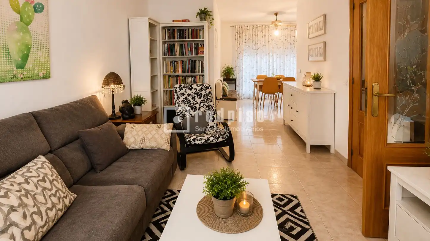 Sala d'estar de Casa o xalet en venda en Seseña amb Calefacció, Jardí privat i Terrassa
