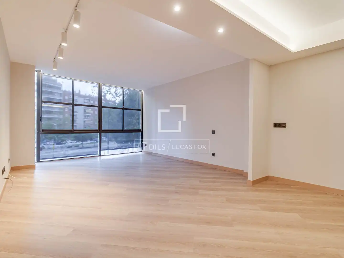 Living room of Flat for rent in Barcelona  with Air Conditioner and Parquet flooring