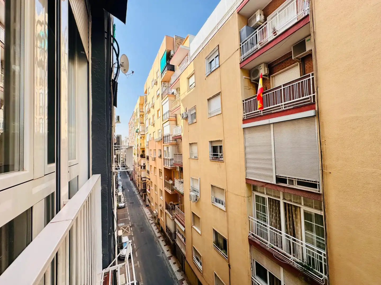 Vista exterior de Pis de lloguer en Granada amb Moblat