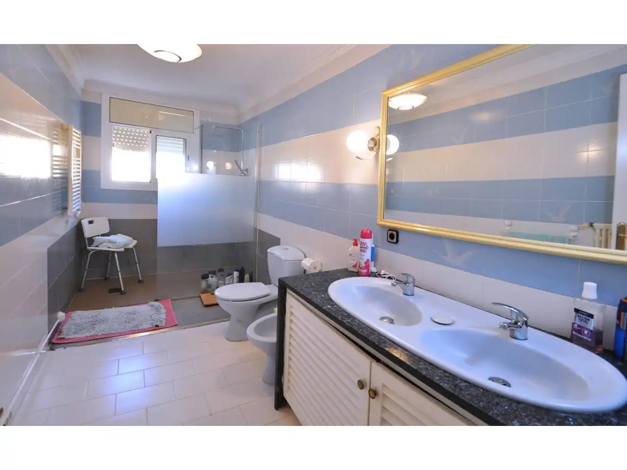 Baño de Casa o chalet en venta en Lloret de Mar con Aire acondicionado, Calefacción y Jardín privado