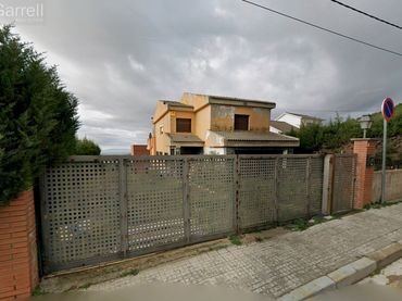 Villa avec piscine à vendre à AV CAN VOLART 
 CANOVES I SAMALUS (BARCELONA)