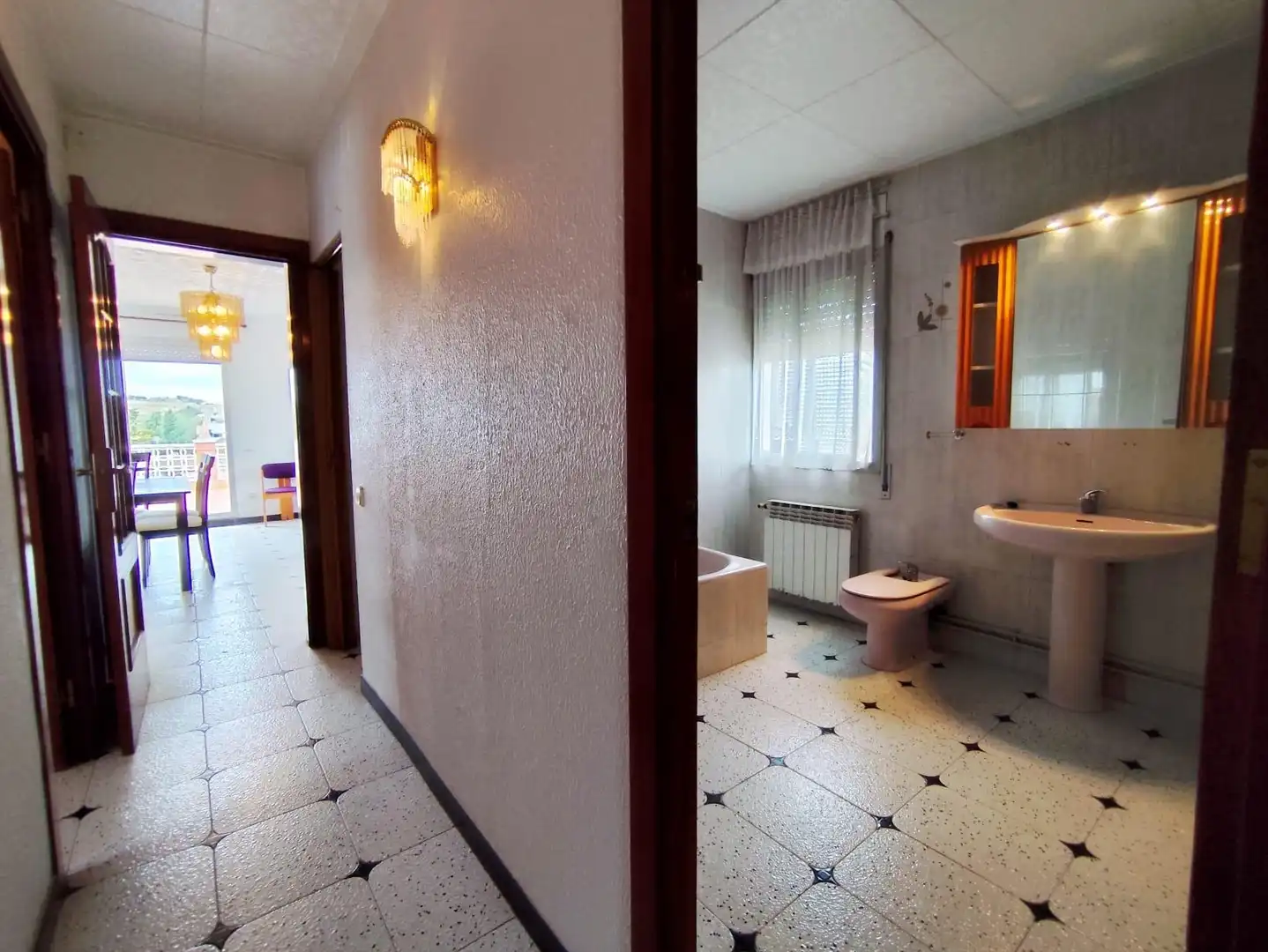 Baño de Casa o chalet en venta en Santa Perpètua de Mogoda con Aire acondicionado, Calefacción y Jardín privado