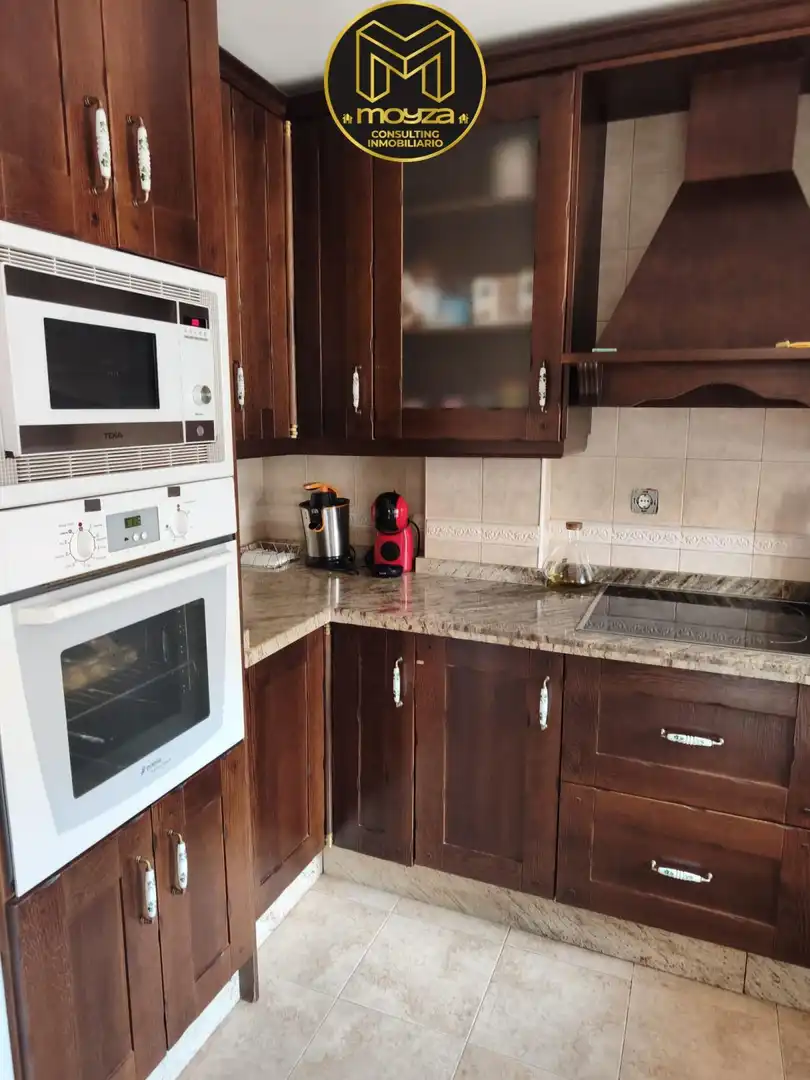 Duplex with terrace for sale in Torredelcampo, imagen 6