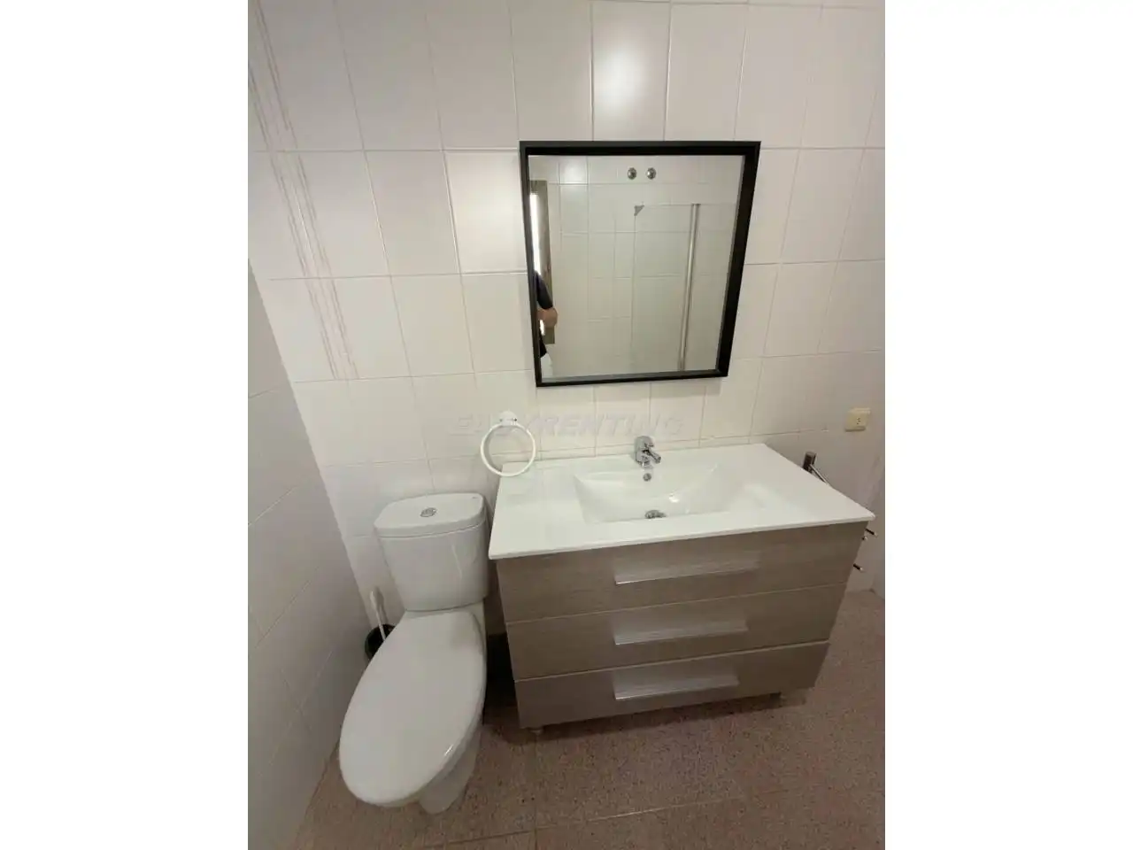 Bany de Apartament en venda en La Línea de la Concepción amb Terrassa, Traster i Moblat