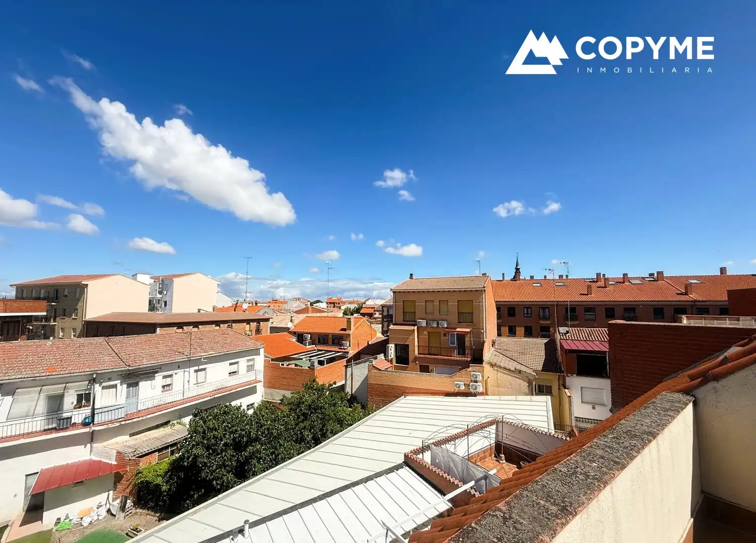 Exterior view of Flat for sale in Torrijos  with Heating, Terrace and Furnished