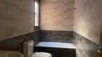 Bathroom of Flat for sale in Palencia Capital  with Heating and Balcony