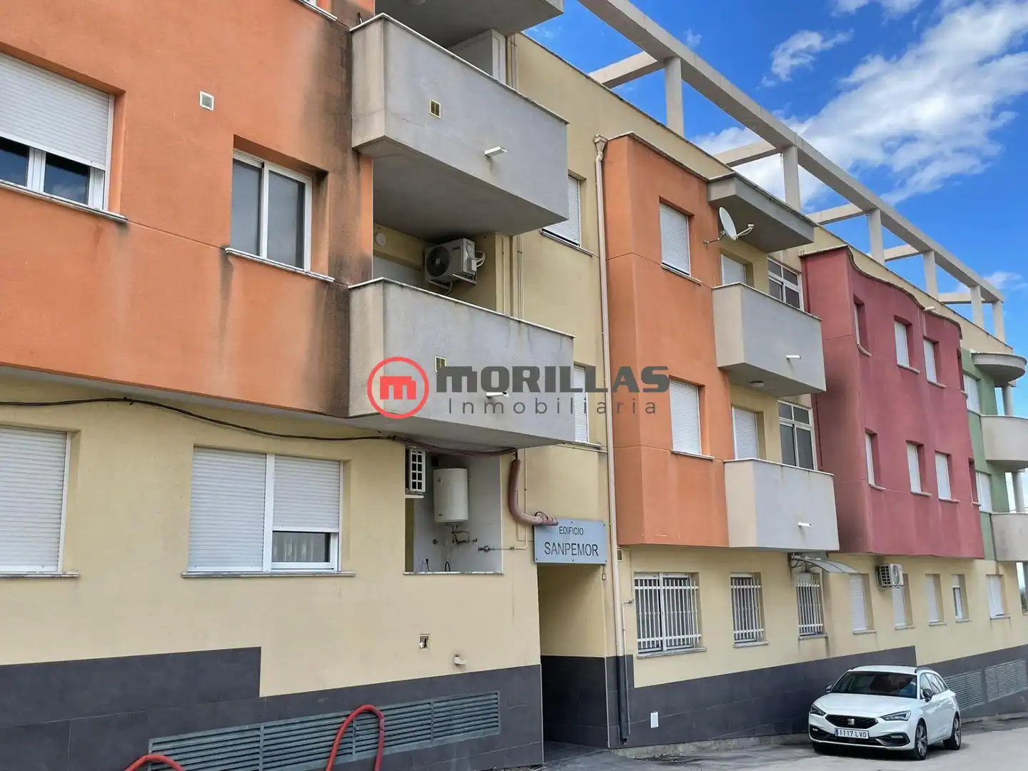 Außenansicht von Dachboden zum Verkauf in Moratalla mit Heizung, Terrasse und Balkon