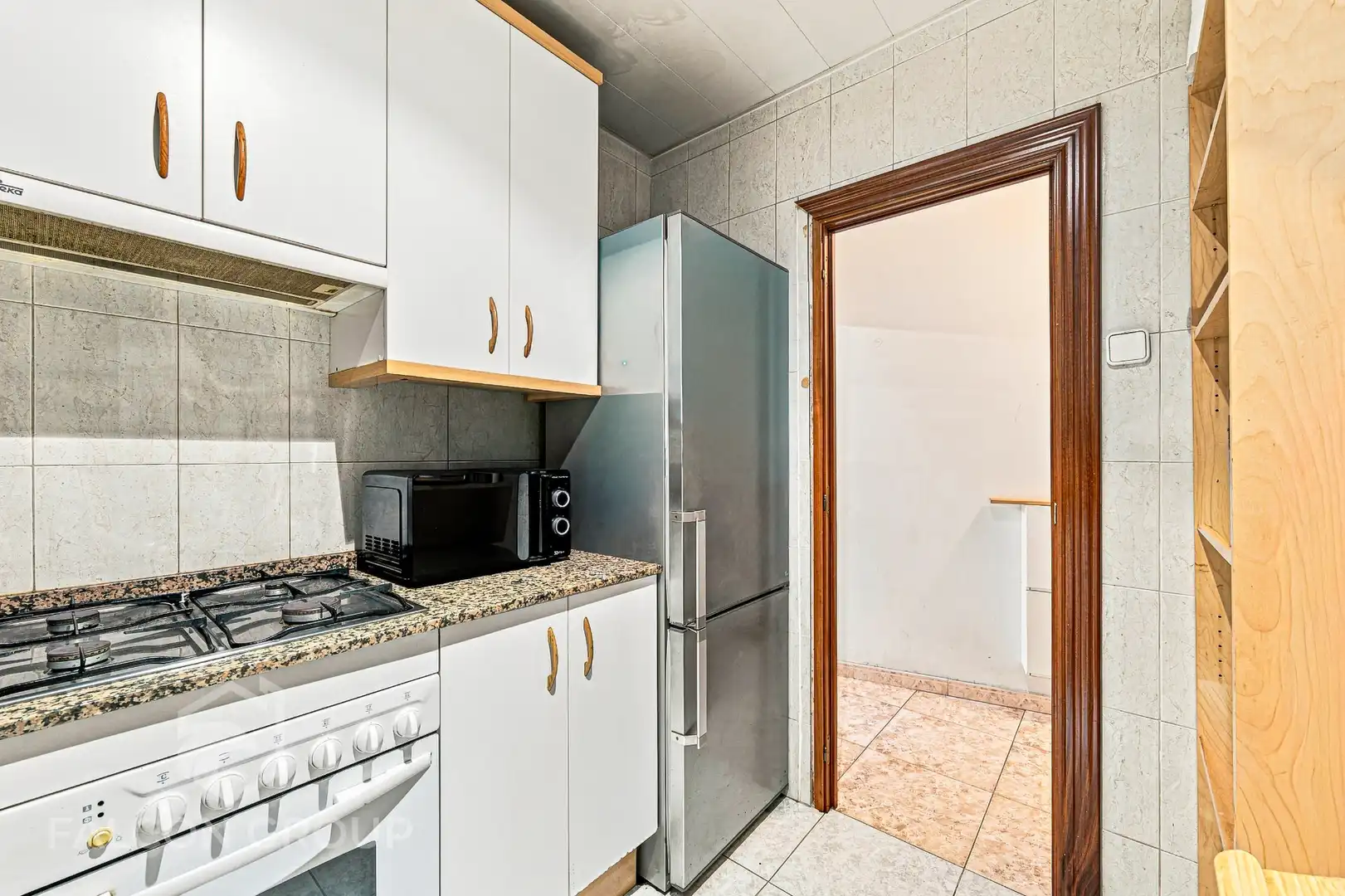 Cuina de Pis en venda en Barcelona amb Aire condicionat i Terrassa