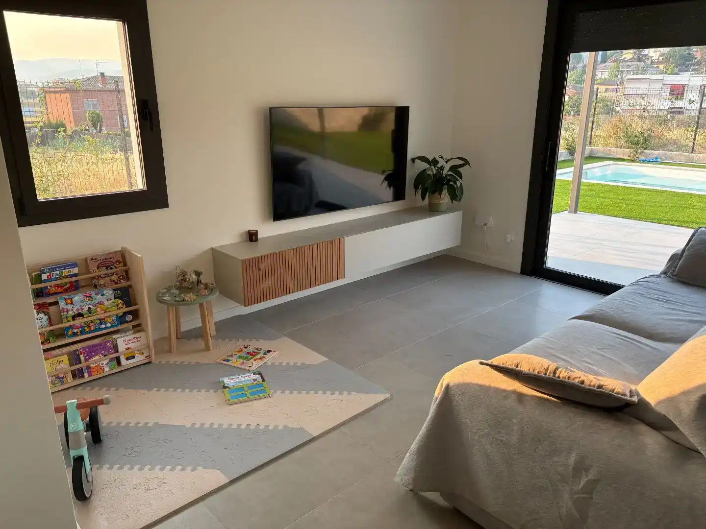 Sala d'estar de Casa o xalet en venda en Llinars del Vallès amb Aire condicionat i Piscina