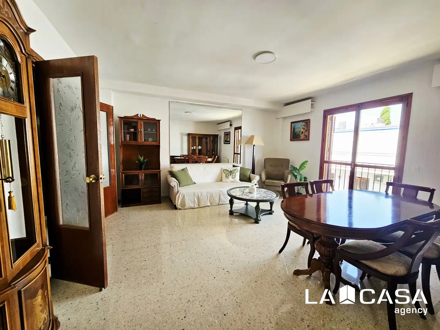 Piso con ascensor en venta en Jesús del Gran Poder