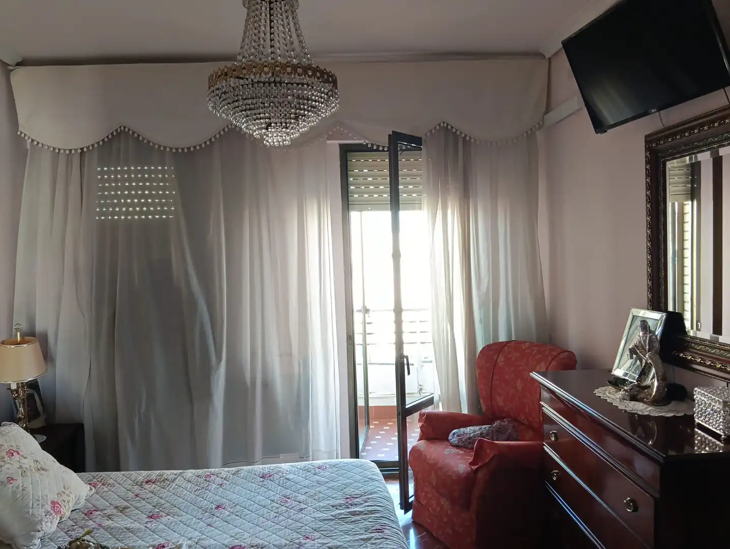 Bedroom of Flat for sale in Sevilla  with Air Conditioner, Terrace and Balcony