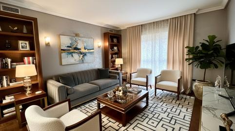 Foto 2 de Piso en venta en Calle de Rumanía, Rosas - Musas,  Madrid Capital