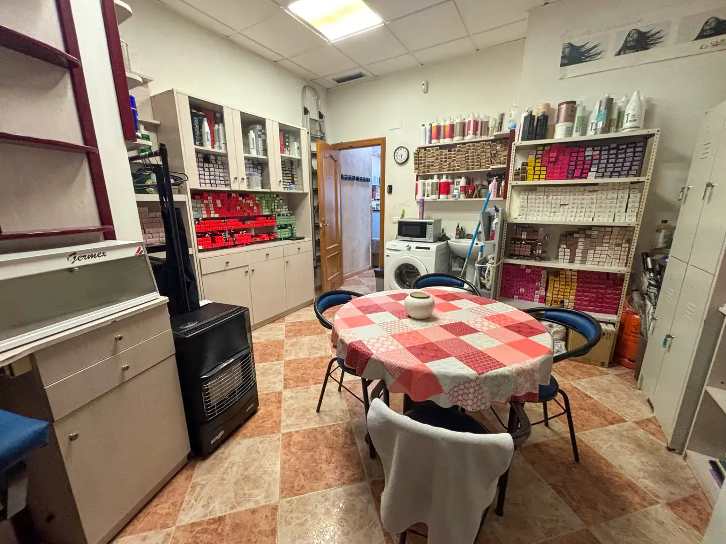 Business premises for transfer in Carrer de Pablo Iglesias, imagen 12