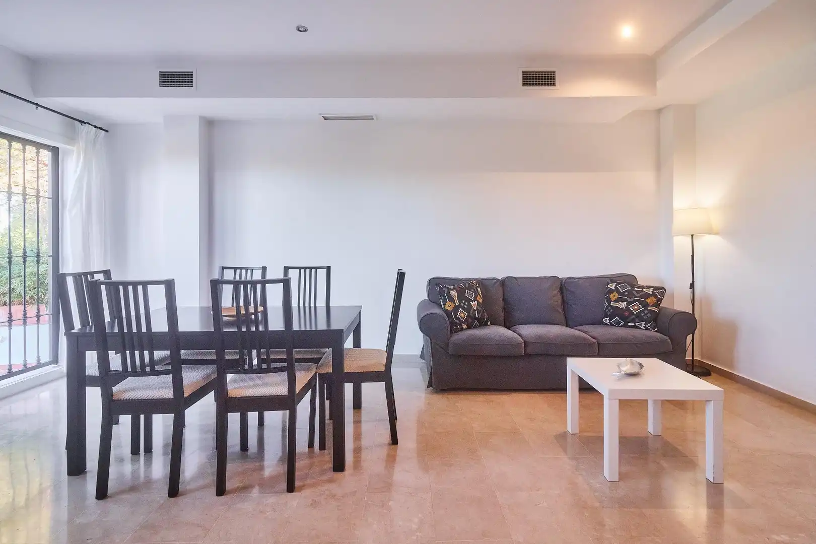 Casa adosada en venta en Buenavista - Lauro Golf