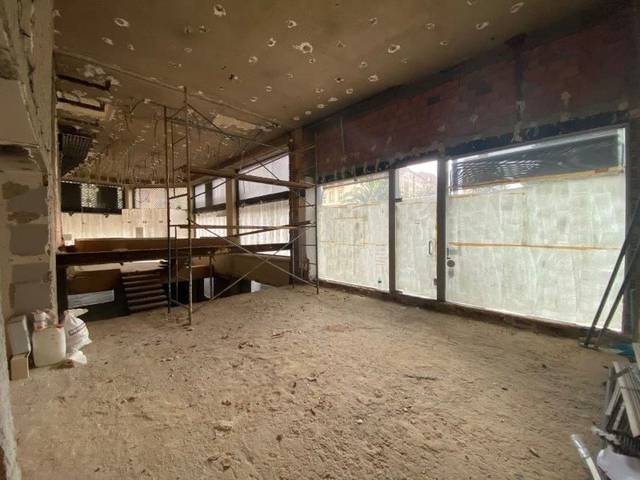 Local comercial en Alquiler en Parque San Francisco - Uría