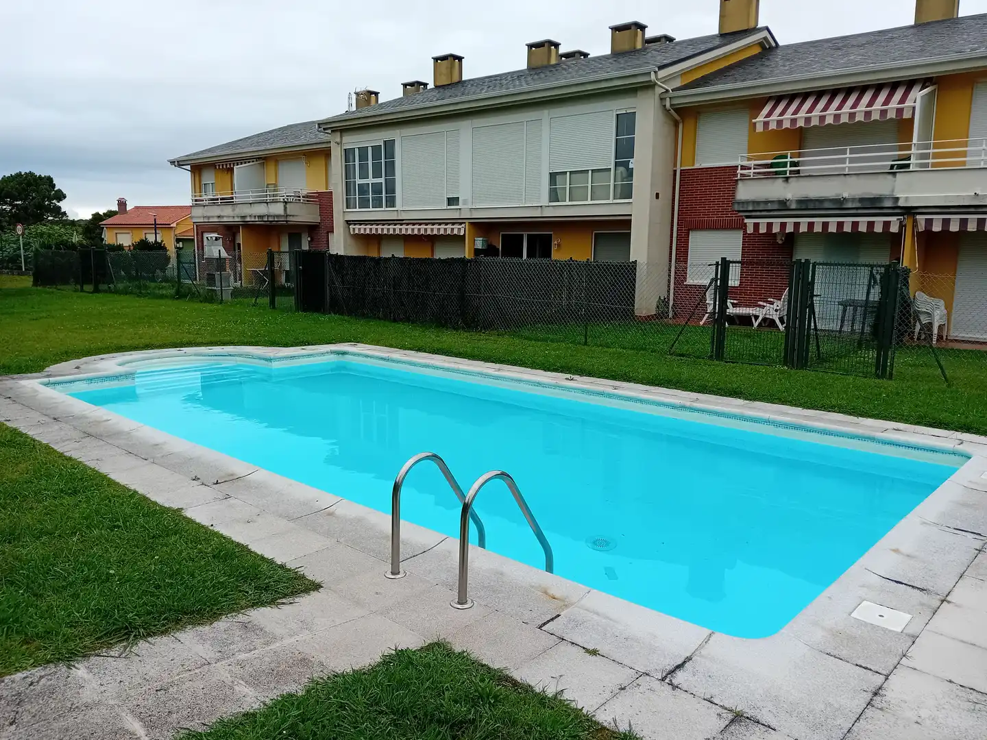 Swimming pool of Flat for rent in Miengo  with Heating, Furnished and Community pool
