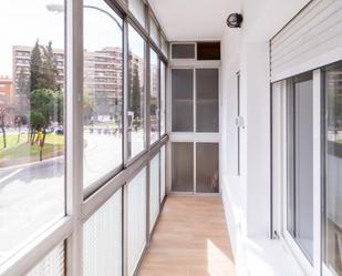 Balcony of Apartment to share in  Zaragoza Capital  with Air Conditioner, Heating and Furnished