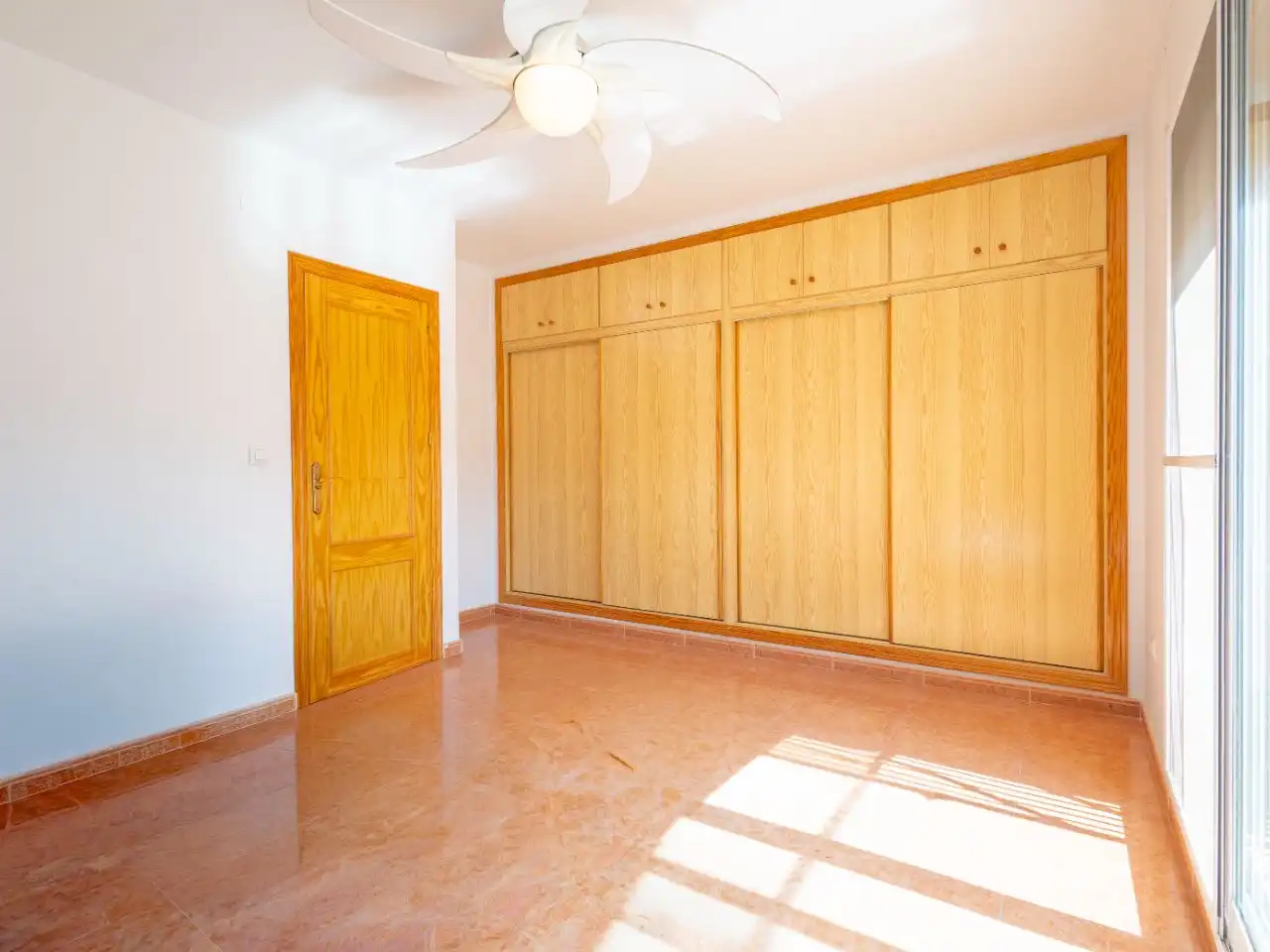 Dormitori de Casa o xalet en venda en Los Alcázares amb Terrassa i Balcó