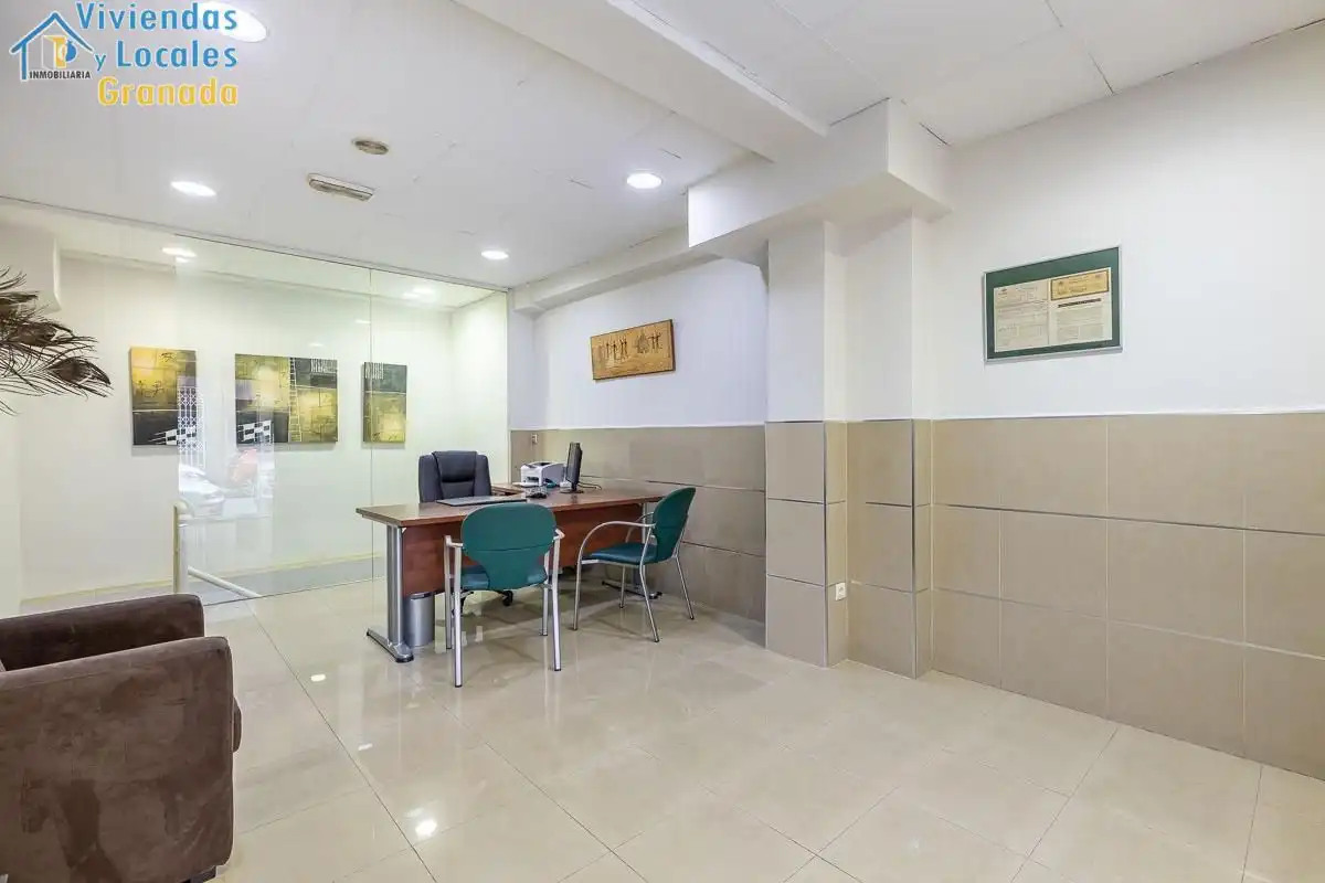 Office for sale in Granada