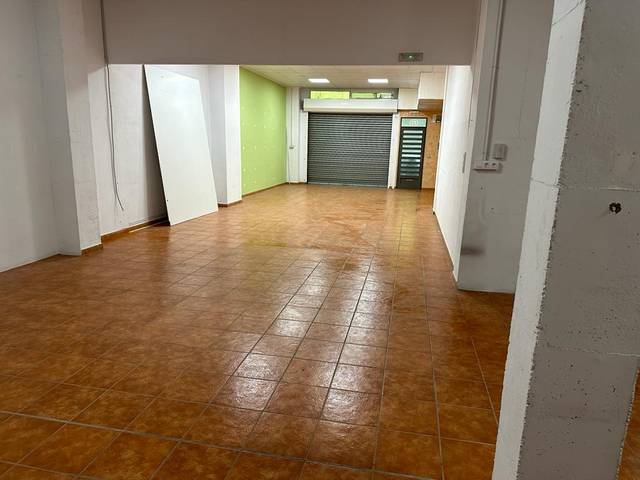 Local comercial en Alquiler en Madrigal