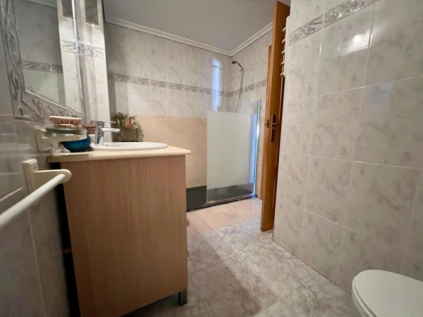 Baño de Casa adosada en venta en Canet d'En Berenguer con Aire acondicionado, Calefacción y Terraza