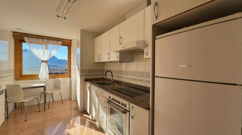 Foto 4 de Apartament en venda a Calle de la Solana de Rapitán, 12, Poblaciones norte, Huesca