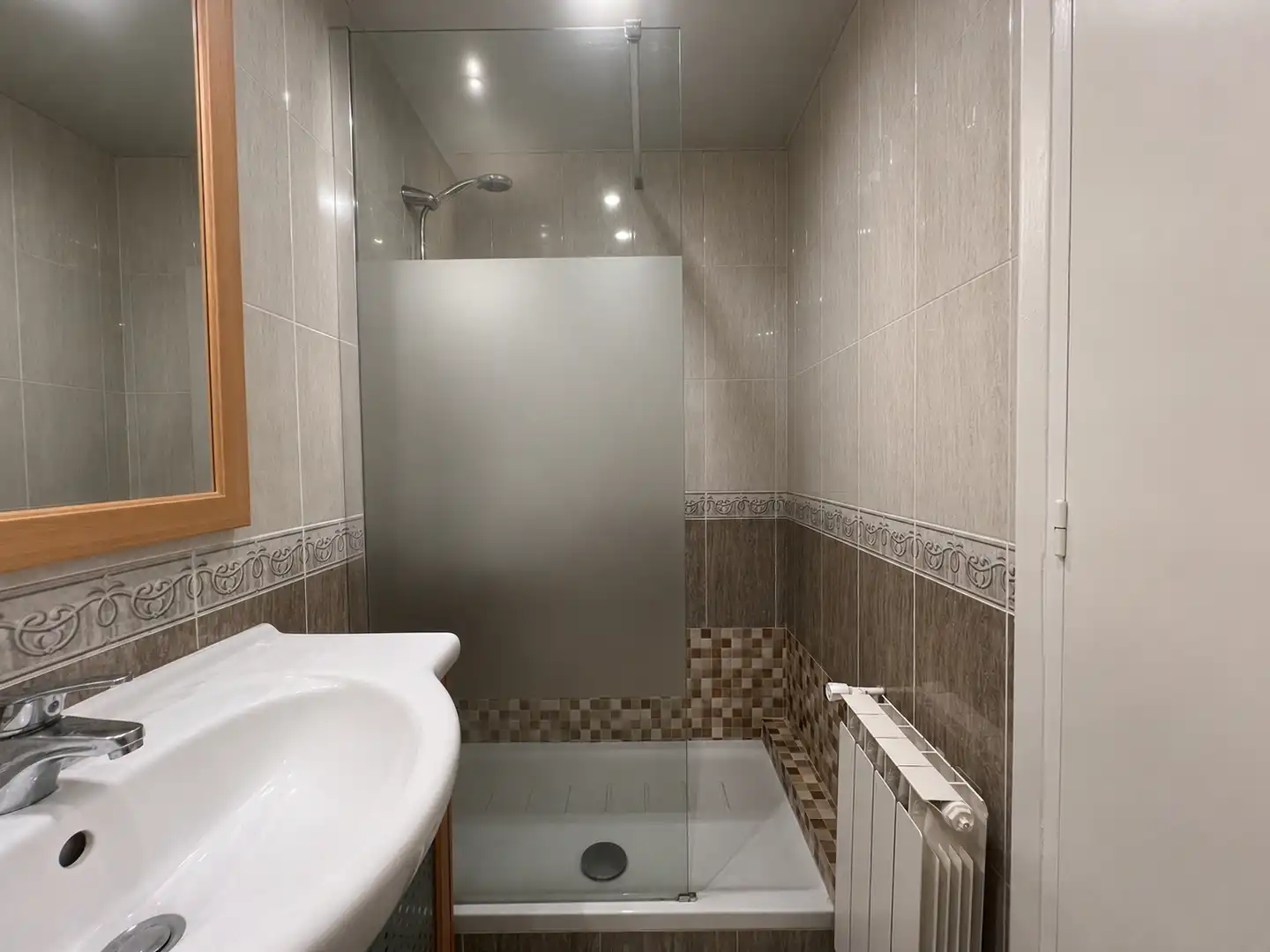 Baño de Piso en venta en Rubí con Calefacción, Terraza y Amueblado