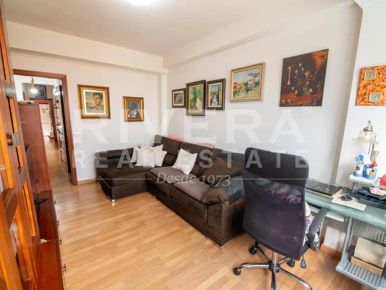 Sala de estar de Piso en venta en Vilanova de Arousa con Calefacción, Trastero y Amueblado