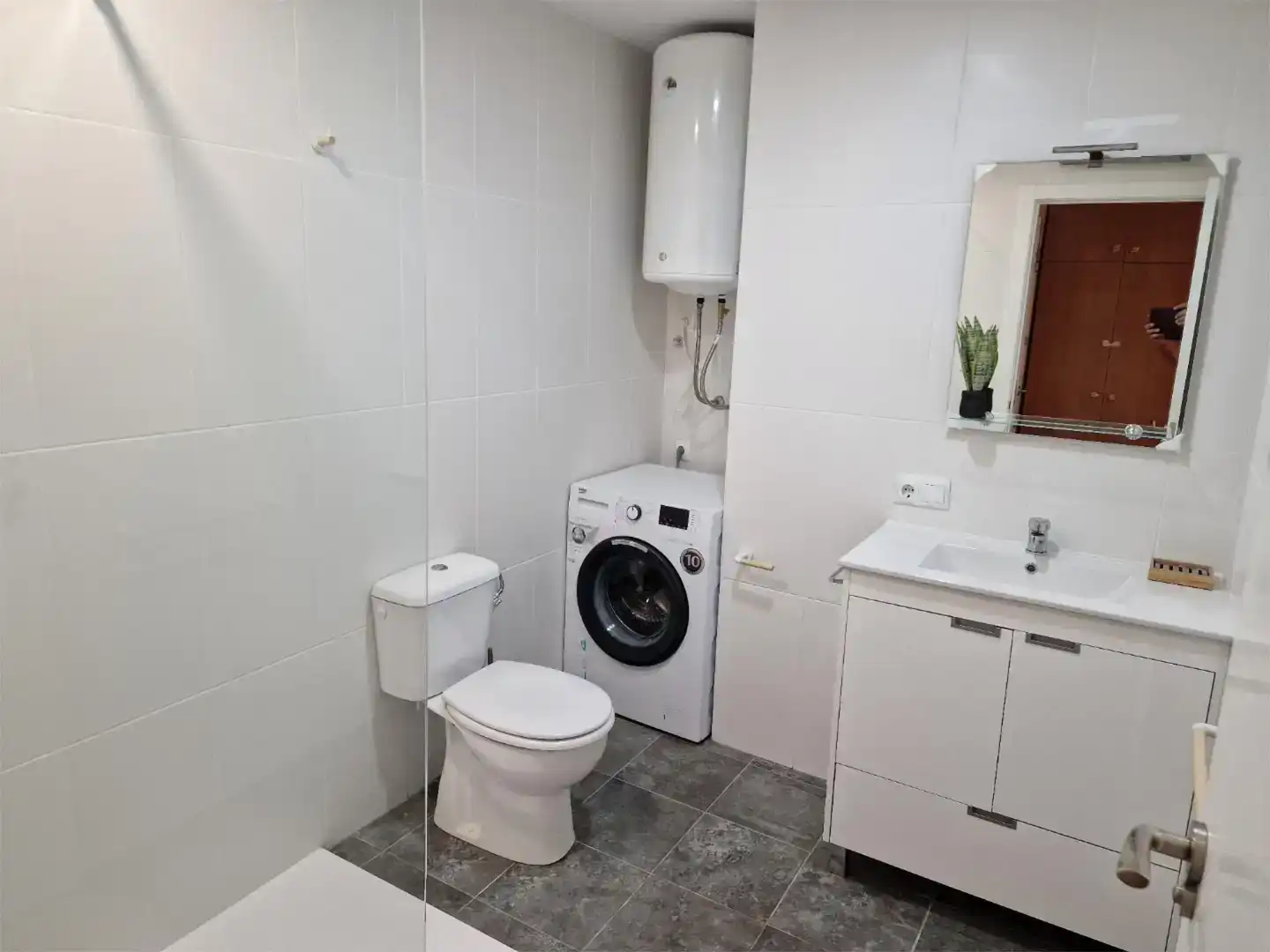 Bathroom of Flat for rent in Elche / Elx  with Air Conditioner, Parquet flooring and Furnished