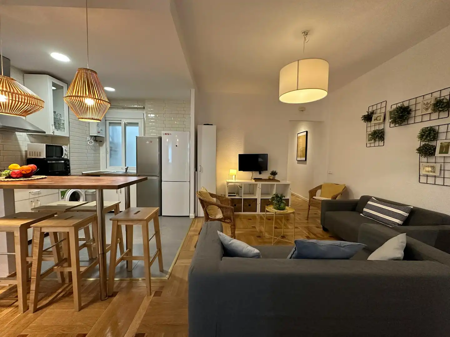 Living room of Flat for share in Madrid  with Heating and Furnished
