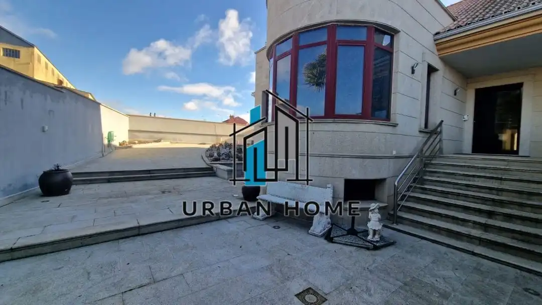 Exterior view of Houses for sale in León Capital   with Heating, Private garden and Terrace