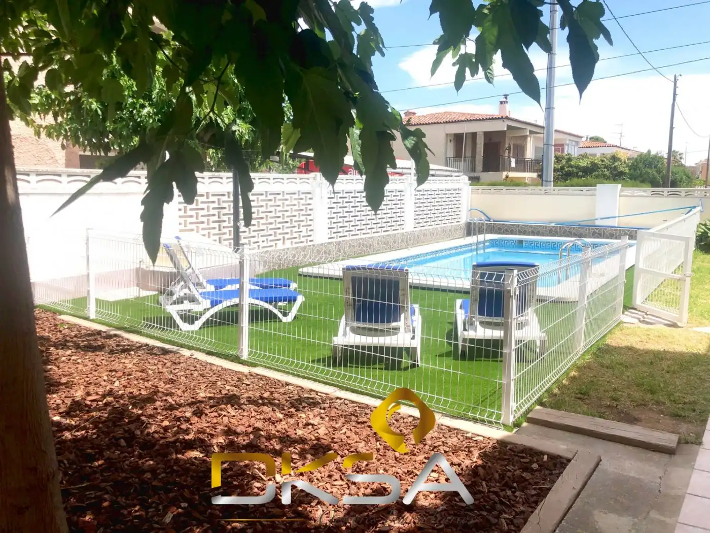 Piscina de Casa adosada en venda en Benicasim / Benicàssim amb Calefacció, Jardí privat i Terrassa