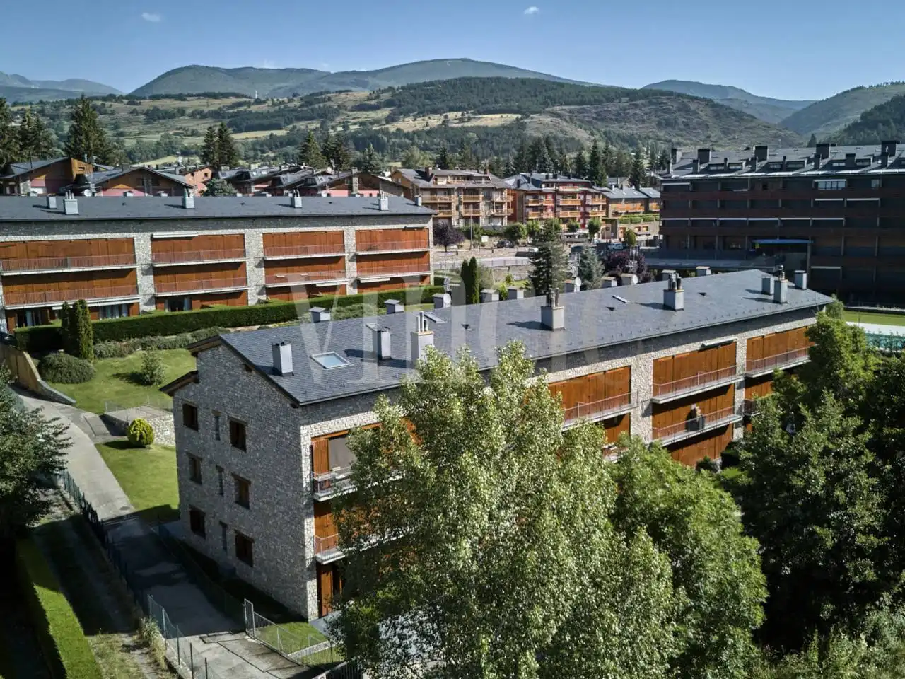 Außenansicht von Wohnung zum Verkauf in Llívia mit Heizung, Privatgarten und Parkett