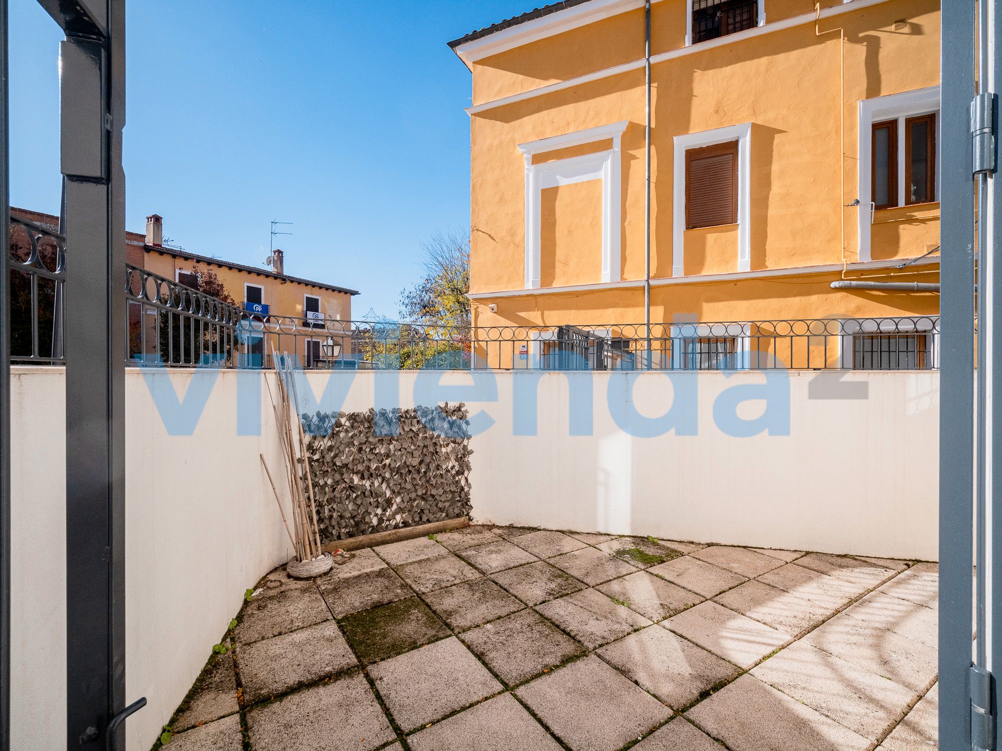 Exterior view of Flat for sale in  Madrid Capital  with Air Conditioner, Heating and Storage room