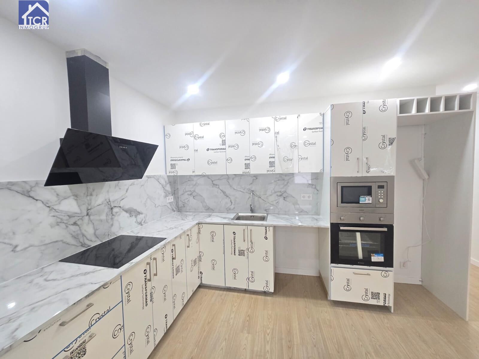 Planta baixa en venda a Carrer GUELL I FERRER DE, Eixample, Centre - Sant Oleguer