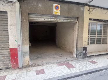 Local comercial en venda a Cuesta Granados