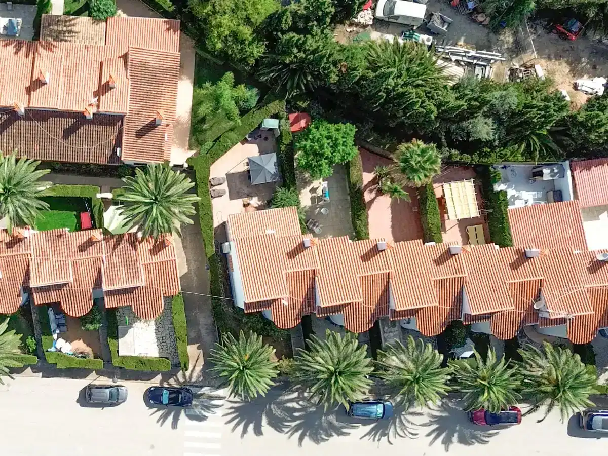 Vista exterior de Casa adosada en venda en Dénia amb Aire condicionat i Piscina