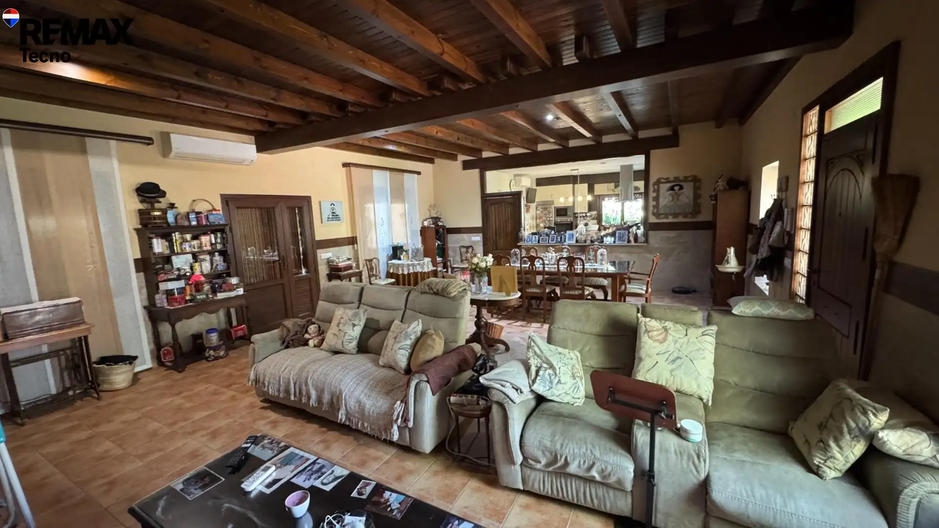 Sala d'estar de Finca rústica en venda en La Puebla de Almoradiel, Toledo