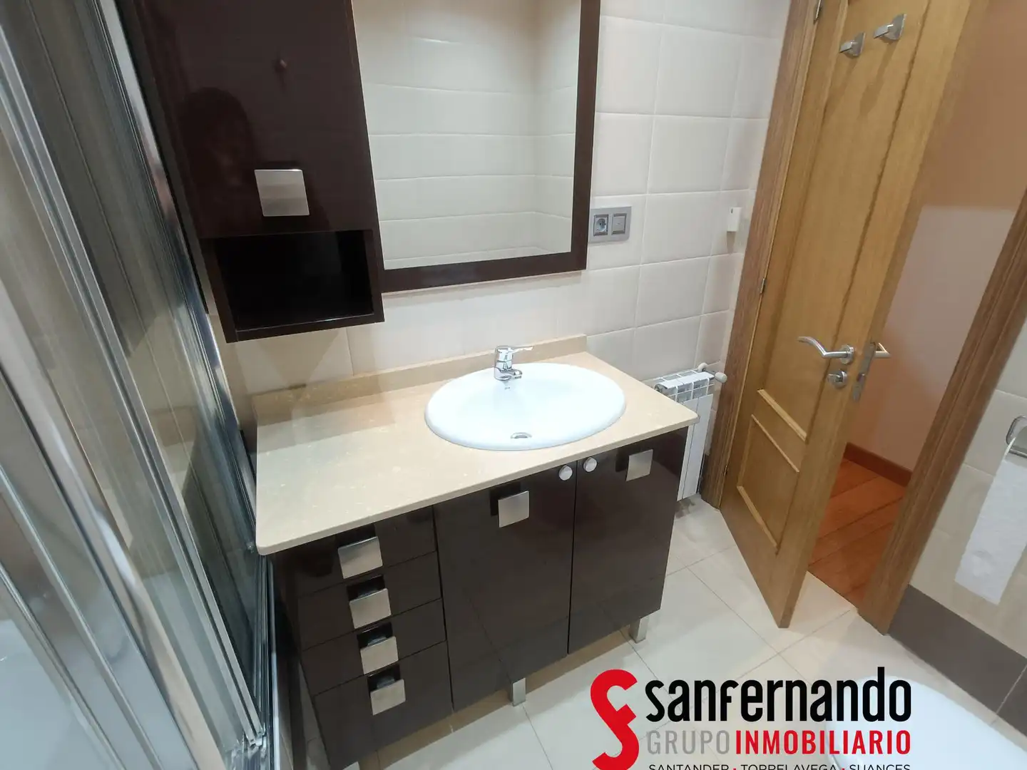 Bathroom of Flat for rent in Piélagos  with Heating and Parquet flooring