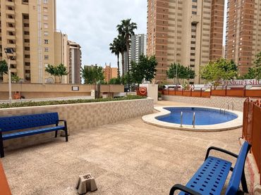 Piso con piscina en venta en Levante Alto