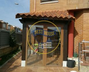 Exterior view of House or chalet for sale in Villaquilambre  with Heating, Parquet flooring and Terrace