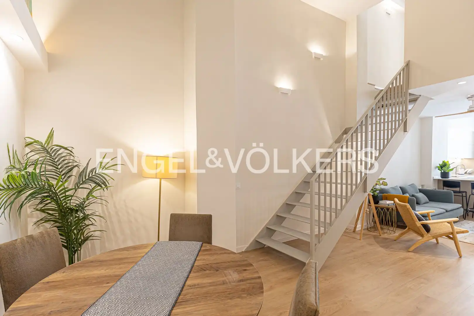 Maisonette zum Verkauf in Madrid mit Klimaanlage, Heizung und Terrasse