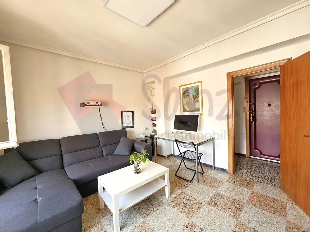 Sala de estar de Piso en venta en  Logroño con Calefacción